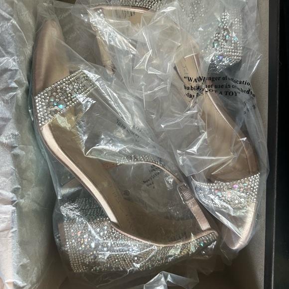 Champagne sparkly heels - Picture 6 of 9